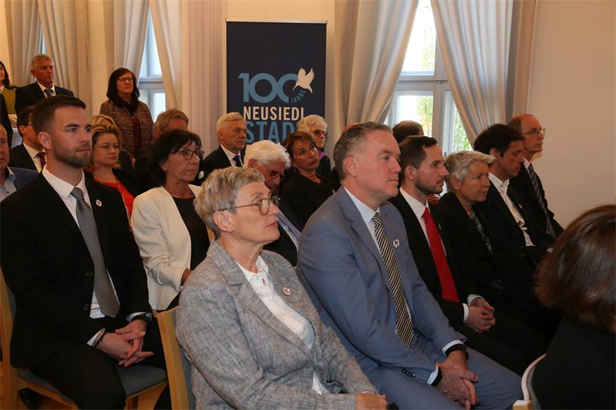 Neusiedl feiert 100 Jahre Stadt mit Festsitzung und Gala