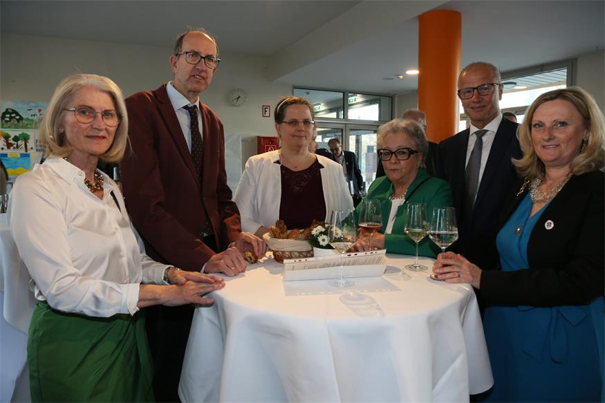 Neusiedl feiert 100 Jahre Stadt mit Festsitzung und Gala