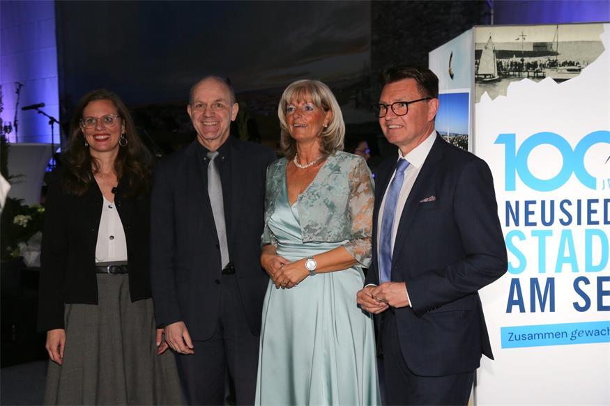 Neusiedl feiert 100 Jahre Stadt mit Festsitzung und Gala