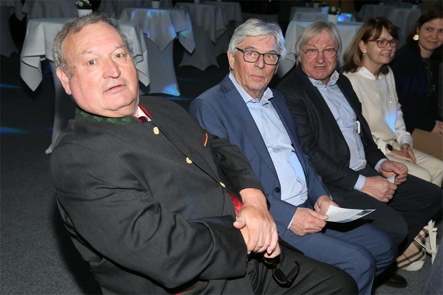 Neusiedl feiert 100 Jahre Stadt mit Festsitzung und Gala