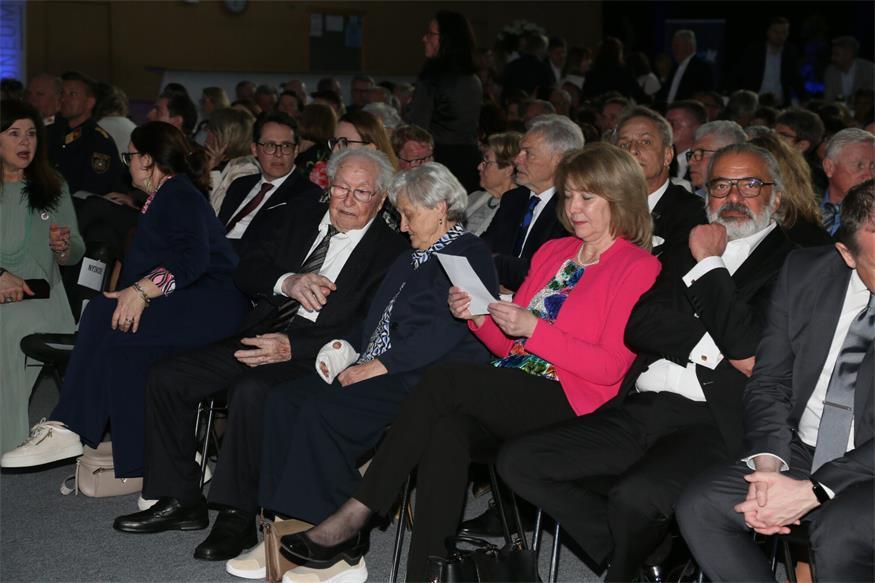 Neusiedl feiert 100 Jahre Stadt mit Festsitzung und Gala