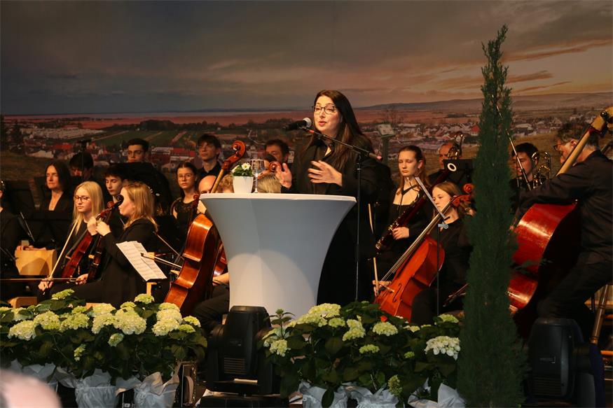 Neusiedl feiert 100 Jahre Stadt mit Festsitzung und Gala