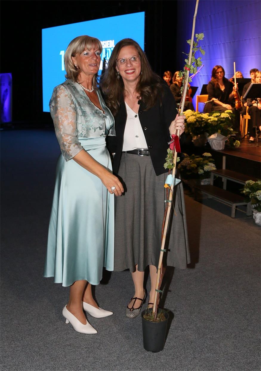 Neusiedl feiert 100 Jahre Stadt mit Festsitzung und Gala