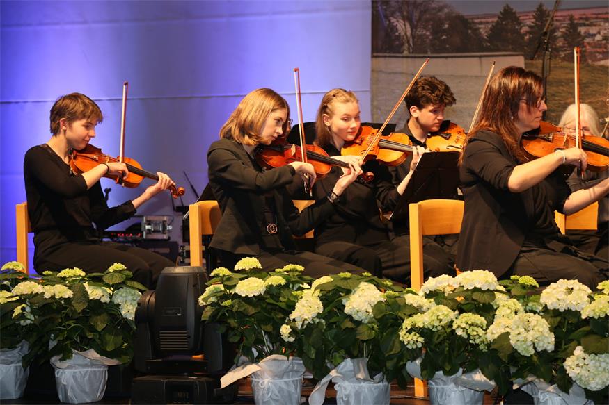 Neusiedl feiert 100 Jahre Stadt mit Festsitzung und Gala