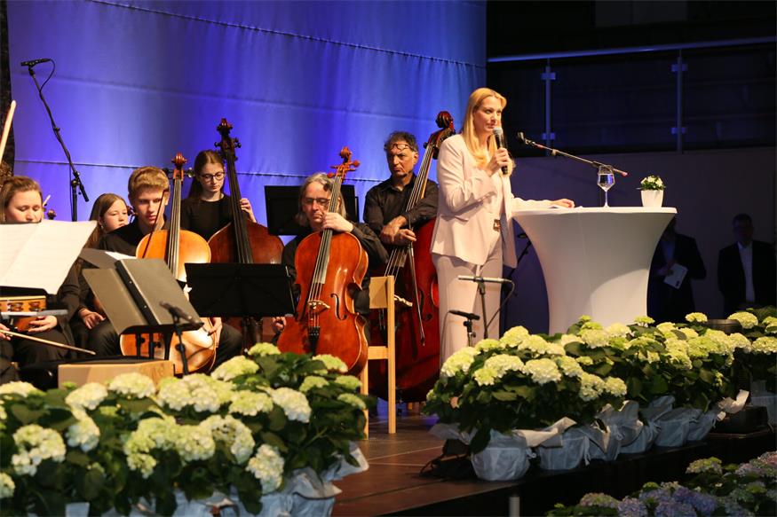 Neusiedl feiert 100 Jahre Stadt mit Festsitzung und Gala