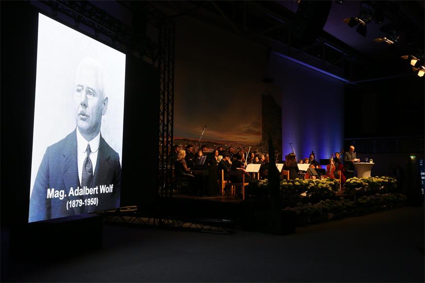 Neusiedl feiert 100 Jahre Stadt mit Festsitzung und Gala