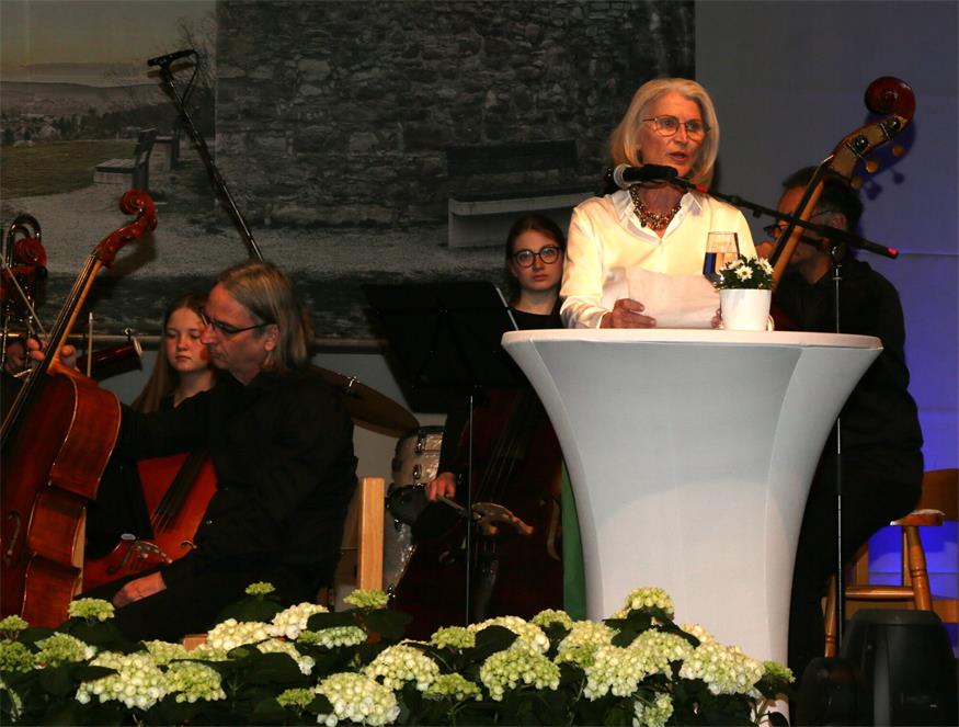 Neusiedl feiert 100 Jahre Stadt mit Festsitzung und Gala