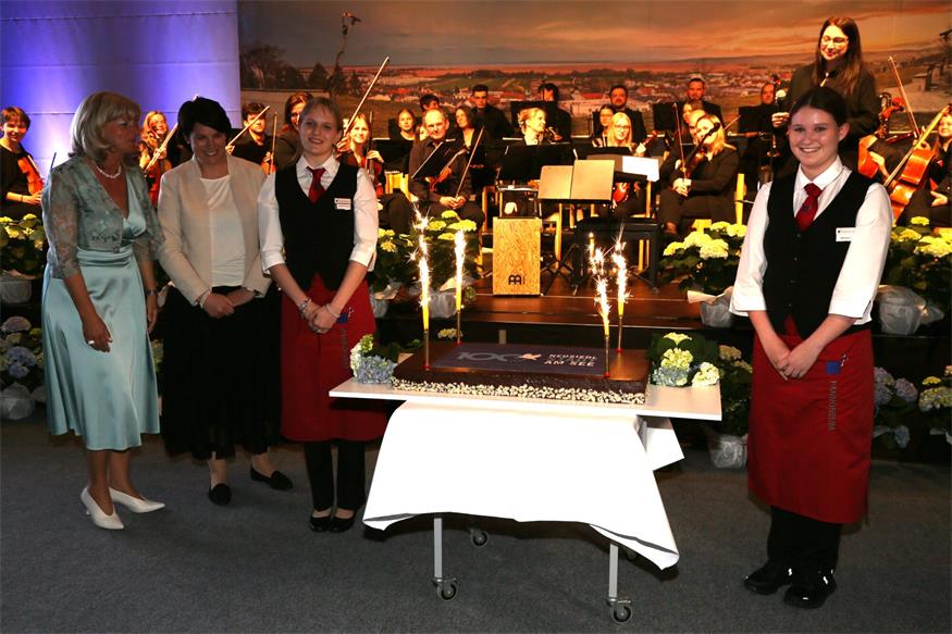 Neusiedl feiert 100 Jahre Stadt mit Festsitzung und Gala