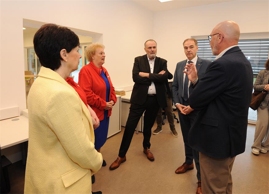Besuch im Pflegestützpunkt: Am 1. April startet das Landes-Konzept