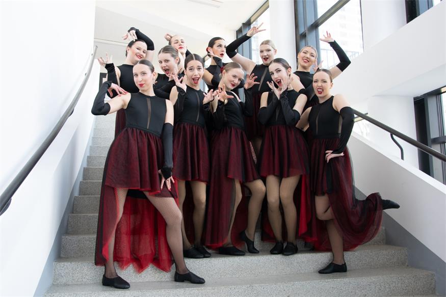 Sieben Medaillen für die UET Dancers