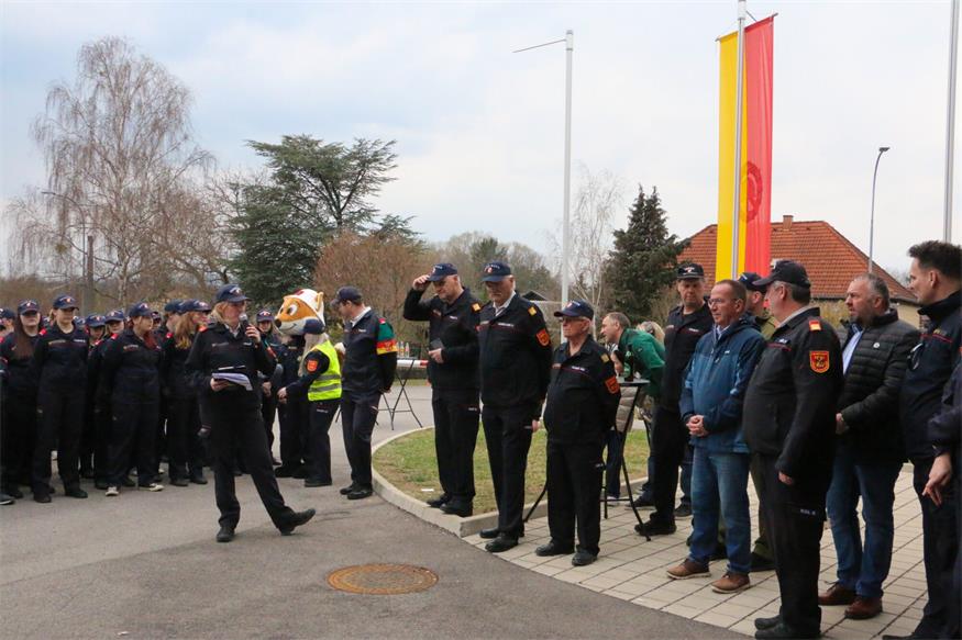Feuerwehrjugendmitglieder überzeugten mit ihrem Wissen in Lackenbach