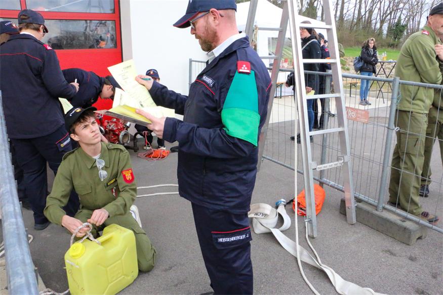 Feuerwehrjugendmitglieder überzeugten mit ihrem Wissen in Lackenbach