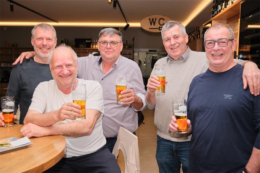 Hop on Hop off: Musikfans trotzen dem stürmischen Wetter
