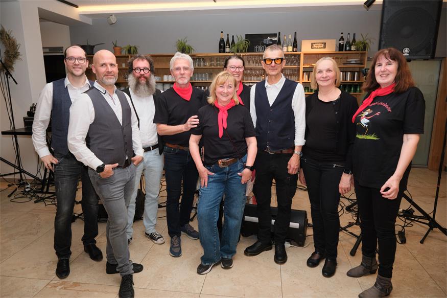 Hop on Hop off: Musikfans trotzen dem stürmischen Wetter