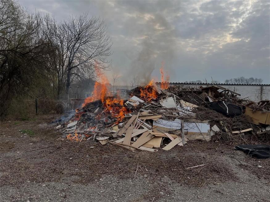 Brandalarm in Hirm: Feuer bei der Deponie