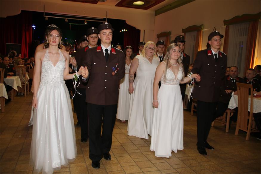 Der „Opernball“ des Mittelburgenlands: Die Feuerwehren baten zum Tanz