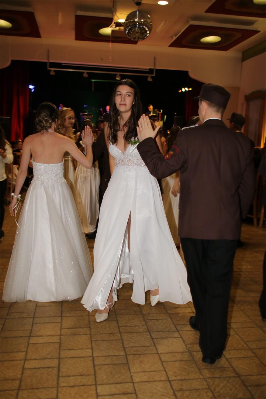 Der „Opernball“ des Mittelburgenlands: Die Feuerwehren baten zum Tanz