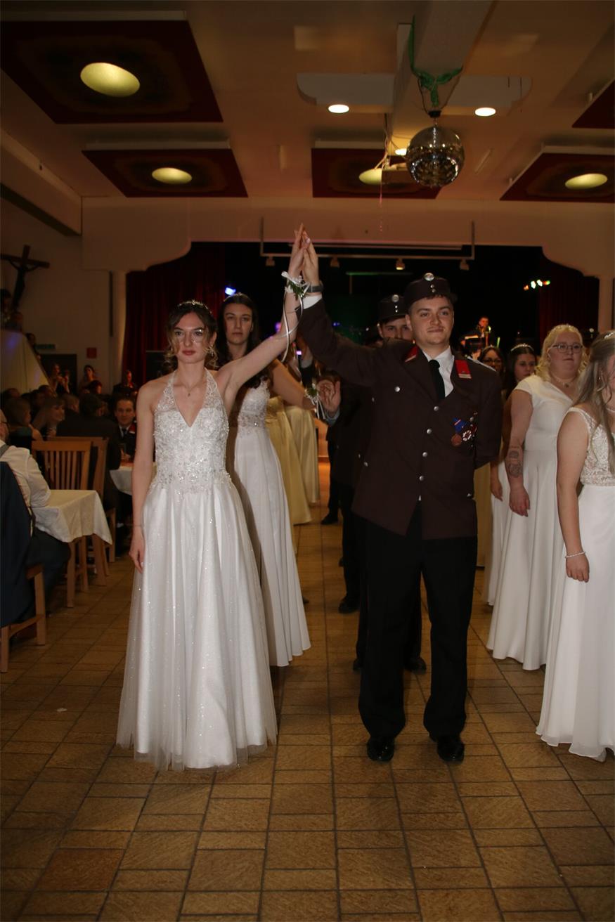 Der „Opernball“ des Mittelburgenlands: Die Feuerwehren baten zum Tanz