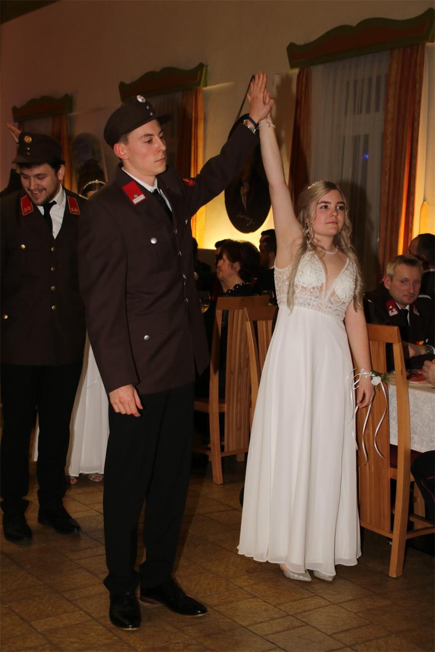 Der „Opernball“ des Mittelburgenlands: Die Feuerwehren baten zum Tanz