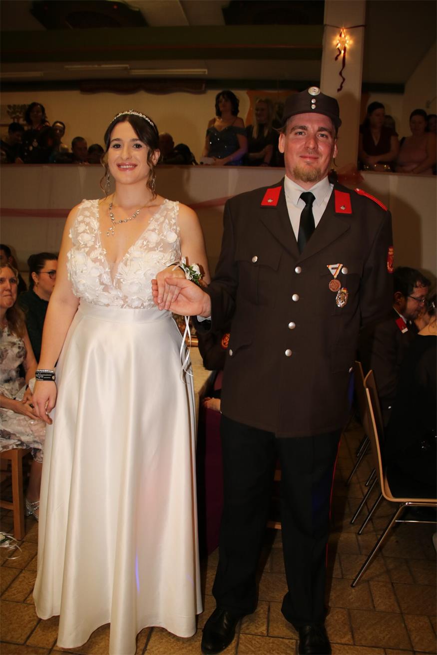 Der „Opernball“ des Mittelburgenlands: Die Feuerwehren baten zum Tanz