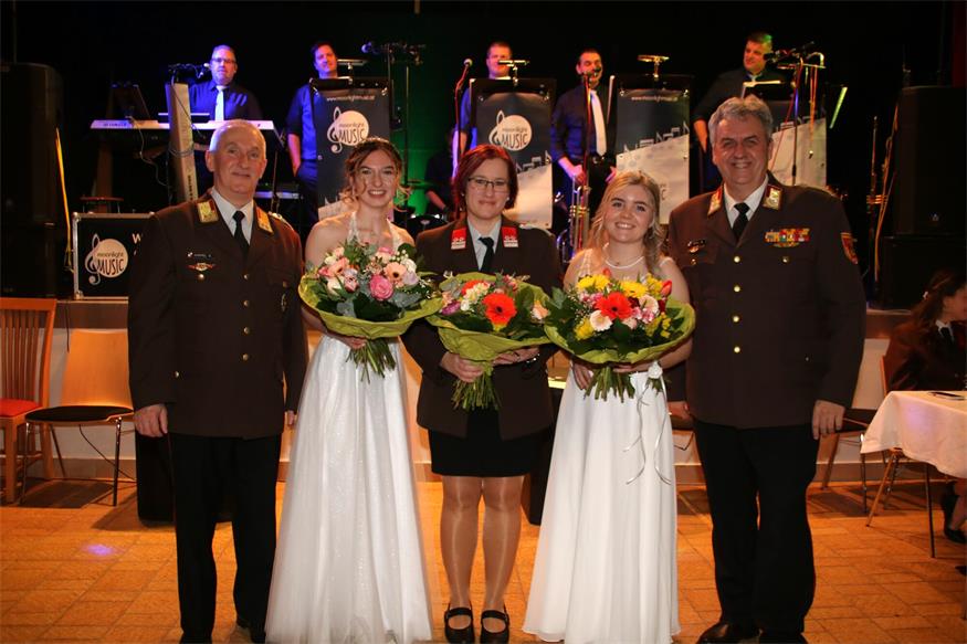 Der „Opernball“ des Mittelburgenlands: Die Feuerwehren baten zum Tanz