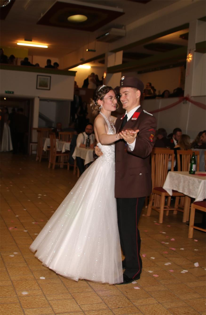 Der „Opernball“ des Mittelburgenlands: Die Feuerwehren baten zum Tanz
