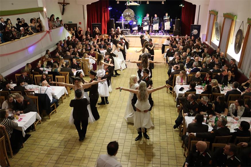 Der „Opernball“ des Mittelburgenlands: Die Feuerwehren baten zum Tanz