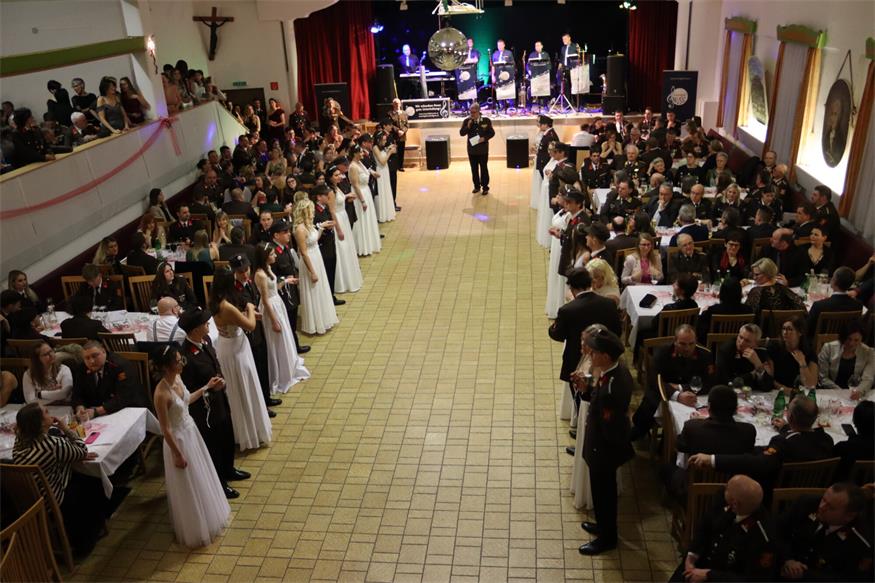 Der „Opernball“ des Mittelburgenlands: Die Feuerwehren baten zum Tanz