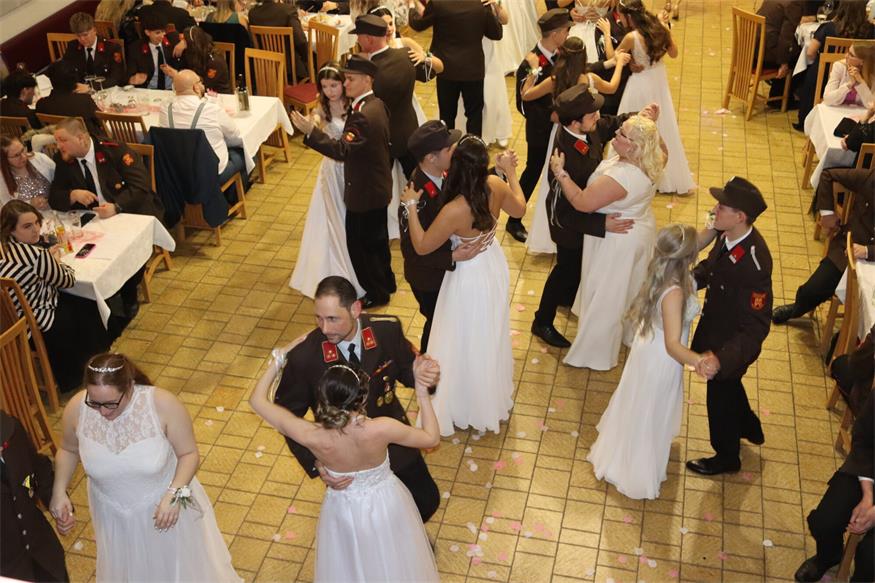 Der „Opernball“ des Mittelburgenlands: Die Feuerwehren baten zum Tanz