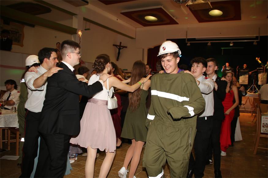 Der „Opernball“ des Mittelburgenlands: Die Feuerwehren baten zum Tanz