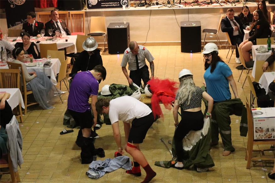 Der „Opernball“ des Mittelburgenlands: Die Feuerwehren baten zum Tanz