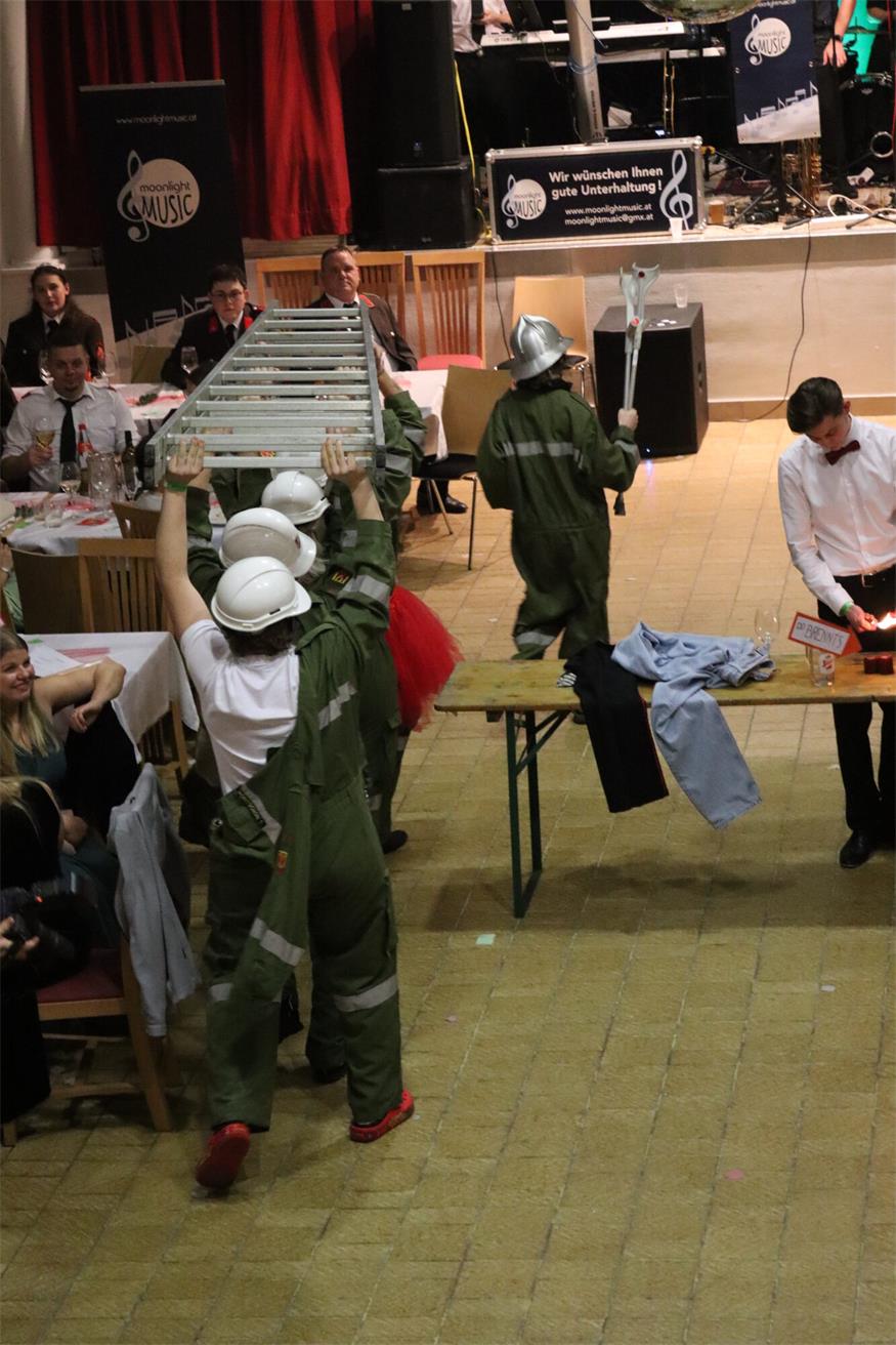 Der „Opernball“ des Mittelburgenlands: Die Feuerwehren baten zum Tanz