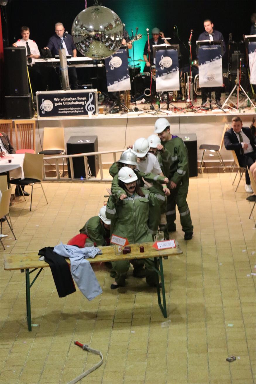Der „Opernball“ des Mittelburgenlands: Die Feuerwehren baten zum Tanz