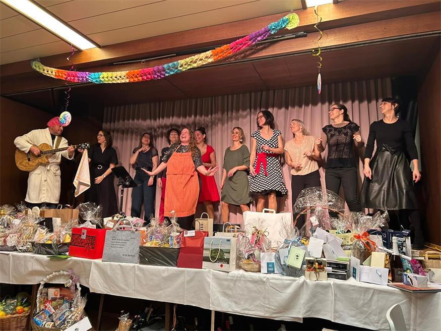 Volles Haus beim Neusiedler Frauenfasching