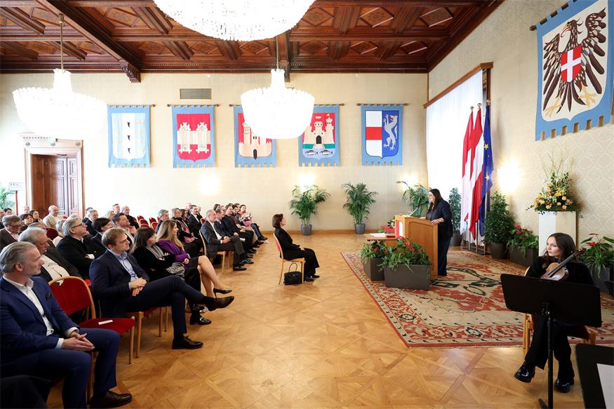 Goldenes Verdienstzeichen für Architektin Gerda Maria Gerner