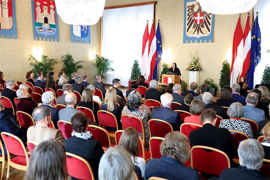 Goldenes Verdienstzeichen für Architektin Gerda Maria Gerner