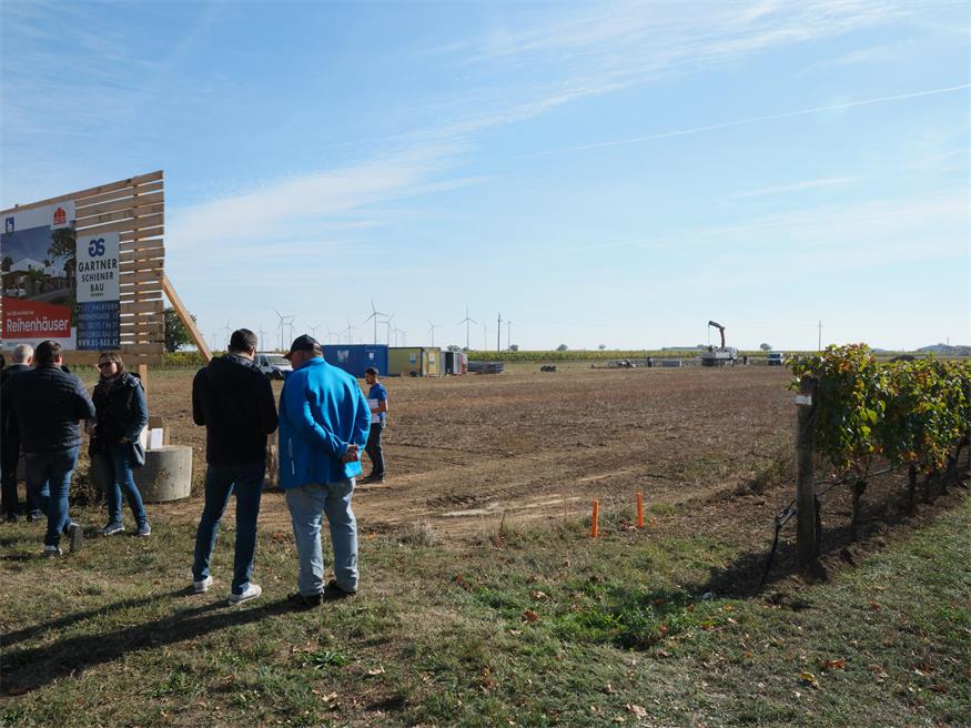 Spatenstich für 20 neue Häuser in Halbturn