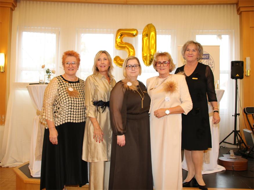 „Golden Girls“: Schwestern vom Soroptimistclub feierten 50er