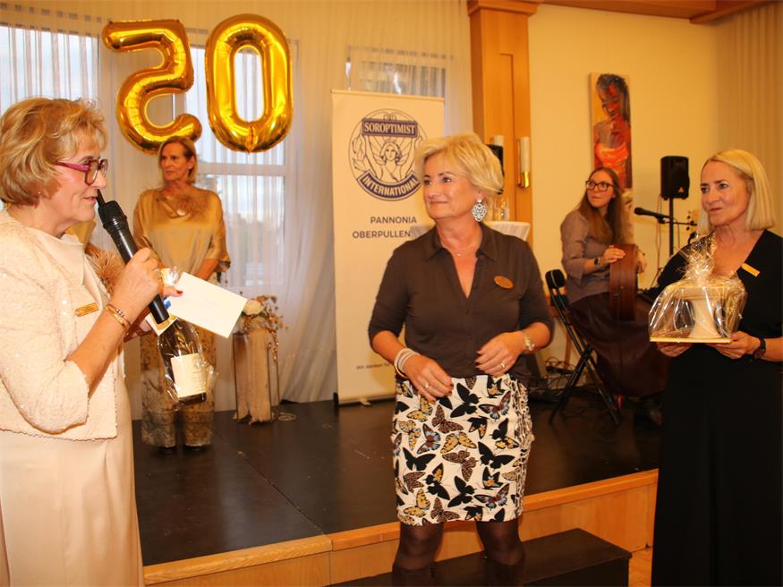 „Golden Girls“: Schwestern vom Soroptimistclub feierten 50er