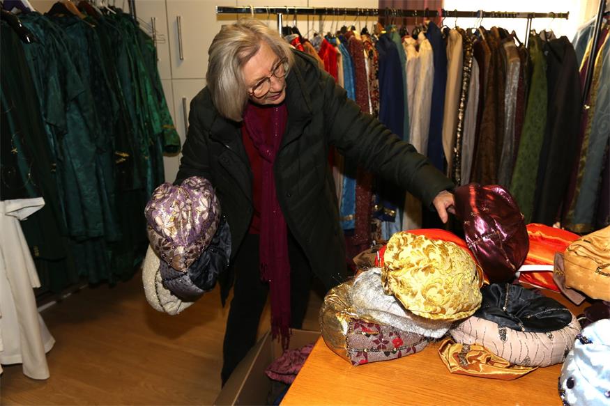 Bunte Gewänder und große Herzen: Die Sternsinger machen sich  bereit