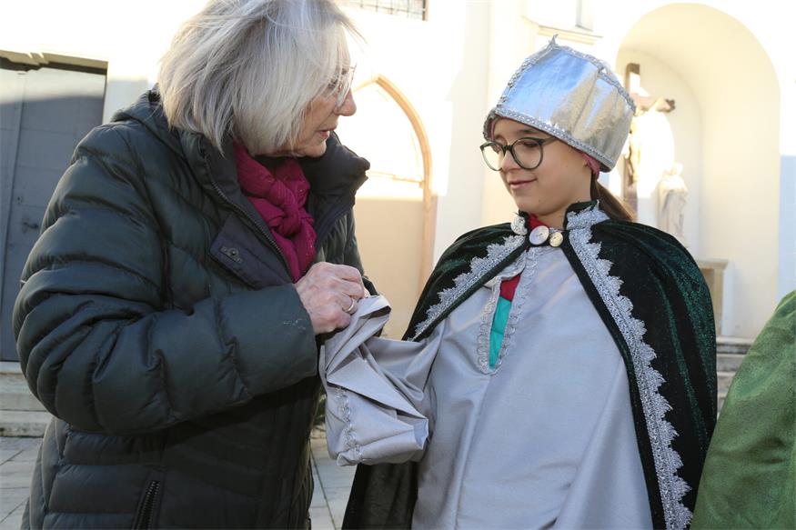 Bunte Gewänder und große Herzen: Die Sternsinger machen sich  bereit