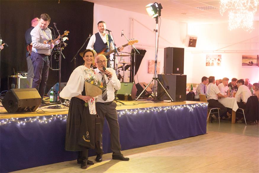 Der Tanzboden bebt beim kroatischen Ball in Neudorf