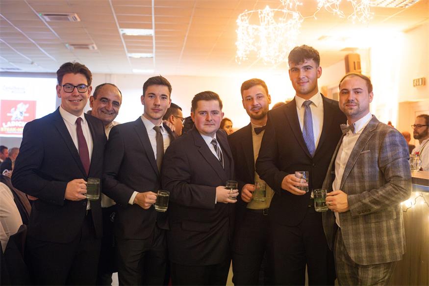 Der Tanzboden bebt beim kroatischen Ball in Neudorf