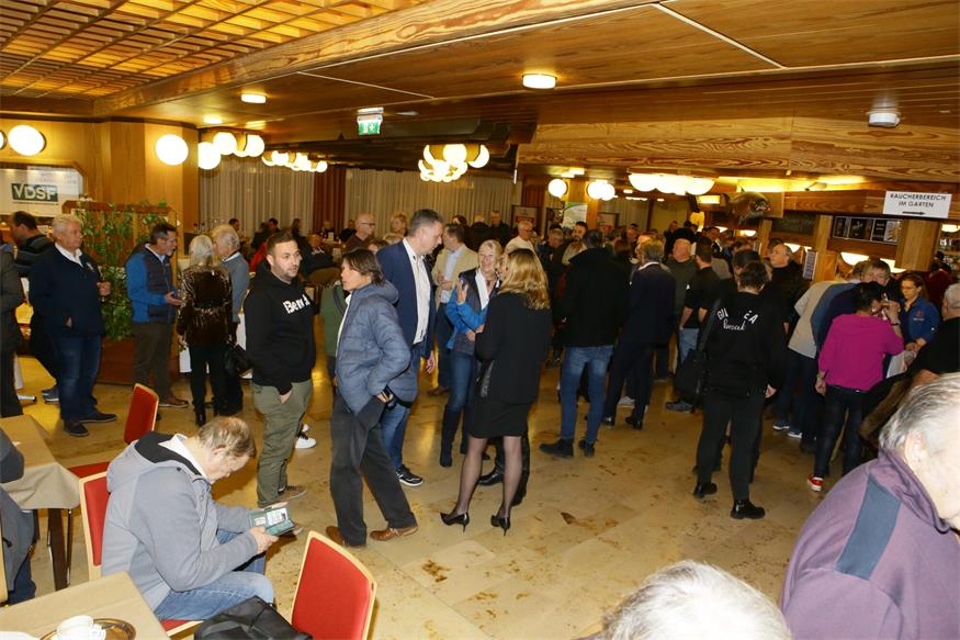 Standing Ovations für Norbert Hofer