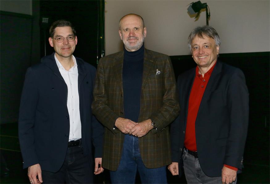 „Aufdecken!“ feierte im Offenen Haus Oberwart Premiere