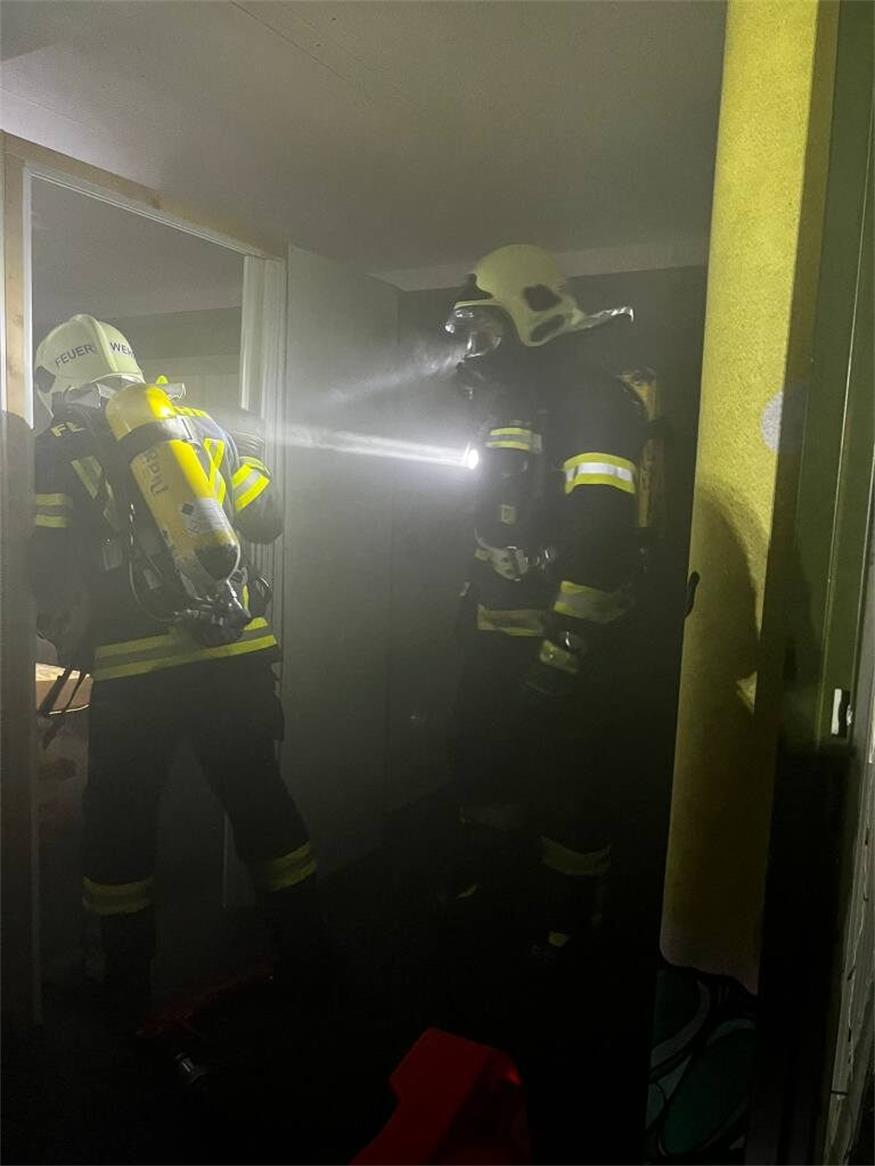 FF Wiesen übte: Einsatz bei Zimmerbrand