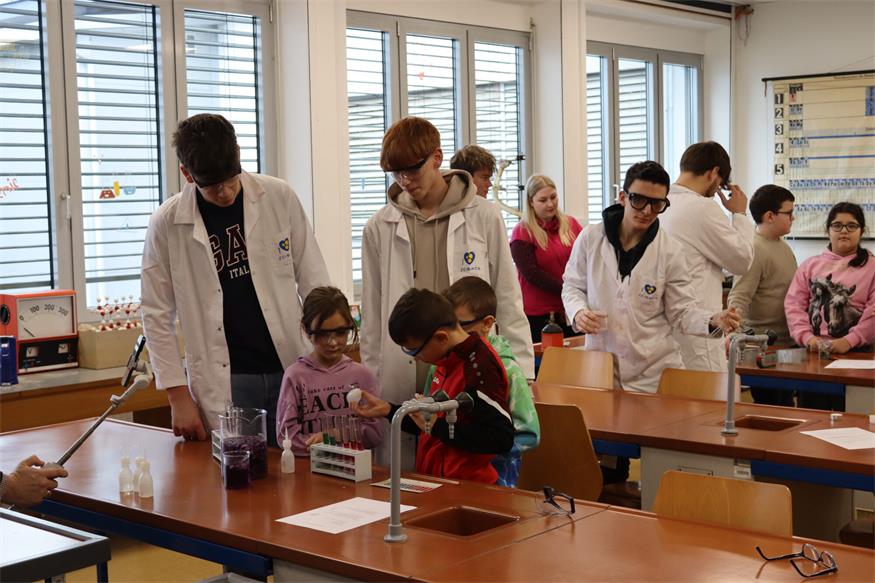 Junge Talente beim MINT-Tag im Gymnasium Oberpullendorf fördern