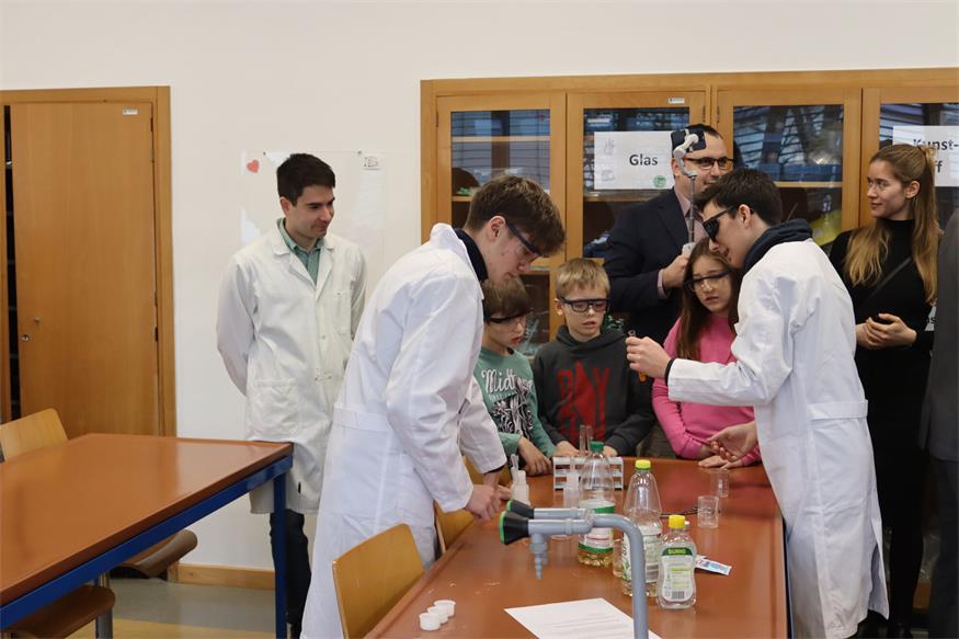 Junge Talente beim MINT-Tag im Gymnasium Oberpullendorf fördern