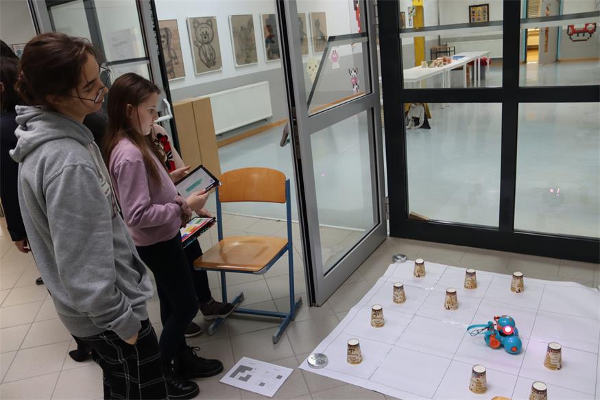 Junge Talente beim MINT-Tag im Gymnasium Oberpullendorf fördern