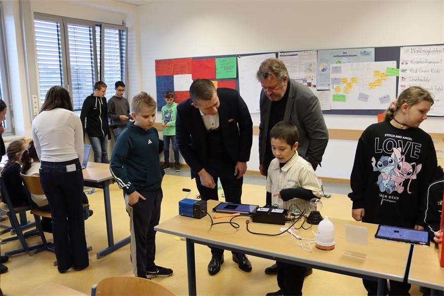Junge Talente beim MINT-Tag im Gymnasium Oberpullendorf fördern
